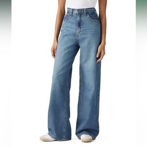 Levi’s Women’s Cinch Baggy Jeans